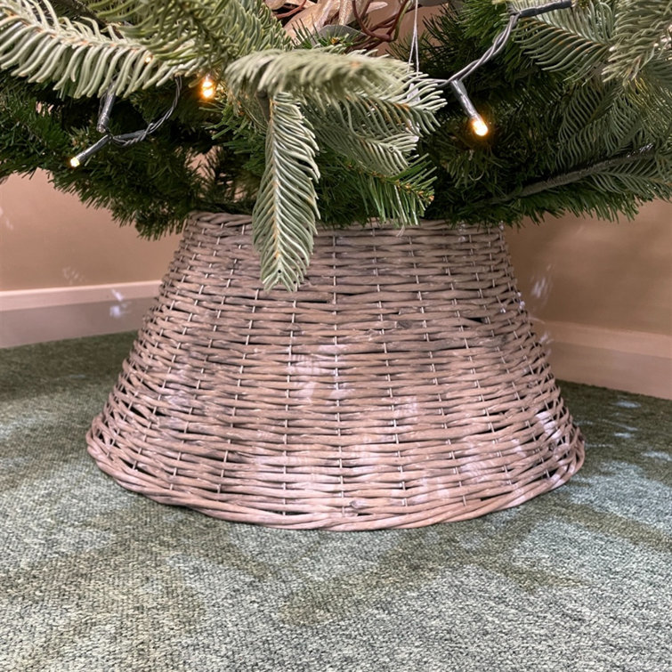 The Seasonal Aisle Cascade Rattan Tree Skirt Wayfair.co.uk